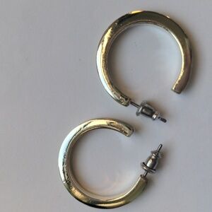 New Silver plate & Enamel Hoop Earrings, 1" Diameter, Pastel Green, Gift Box
